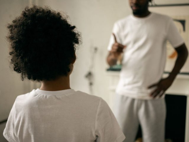 Comprendre et gérer les conflits parents‑enfants